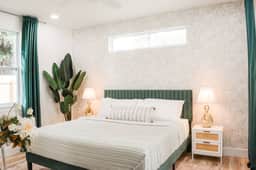 Encanto — A Cheerful Coastal Getaway in Full Bloom