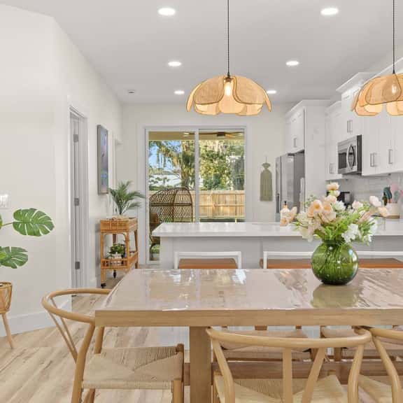 Encanto — A Cheerful Coastal Getaway in Full Bloom - Image 1