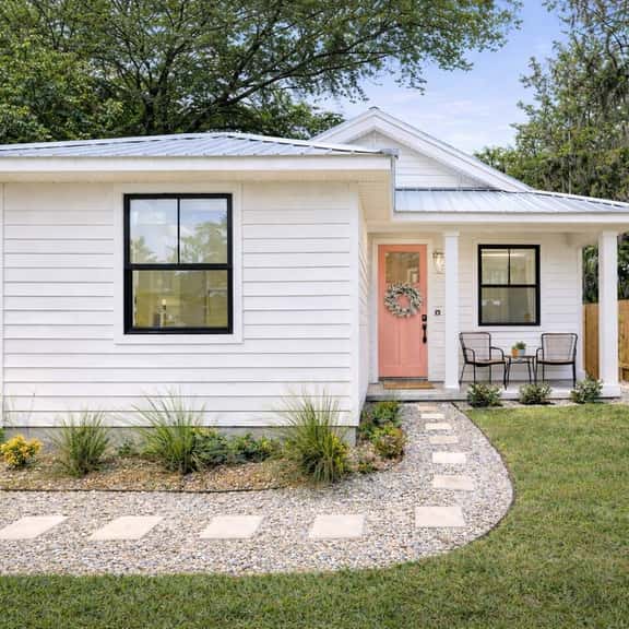 Casita Augustina — A Coastal Cottage with a Hidden Courtyard - Image 1